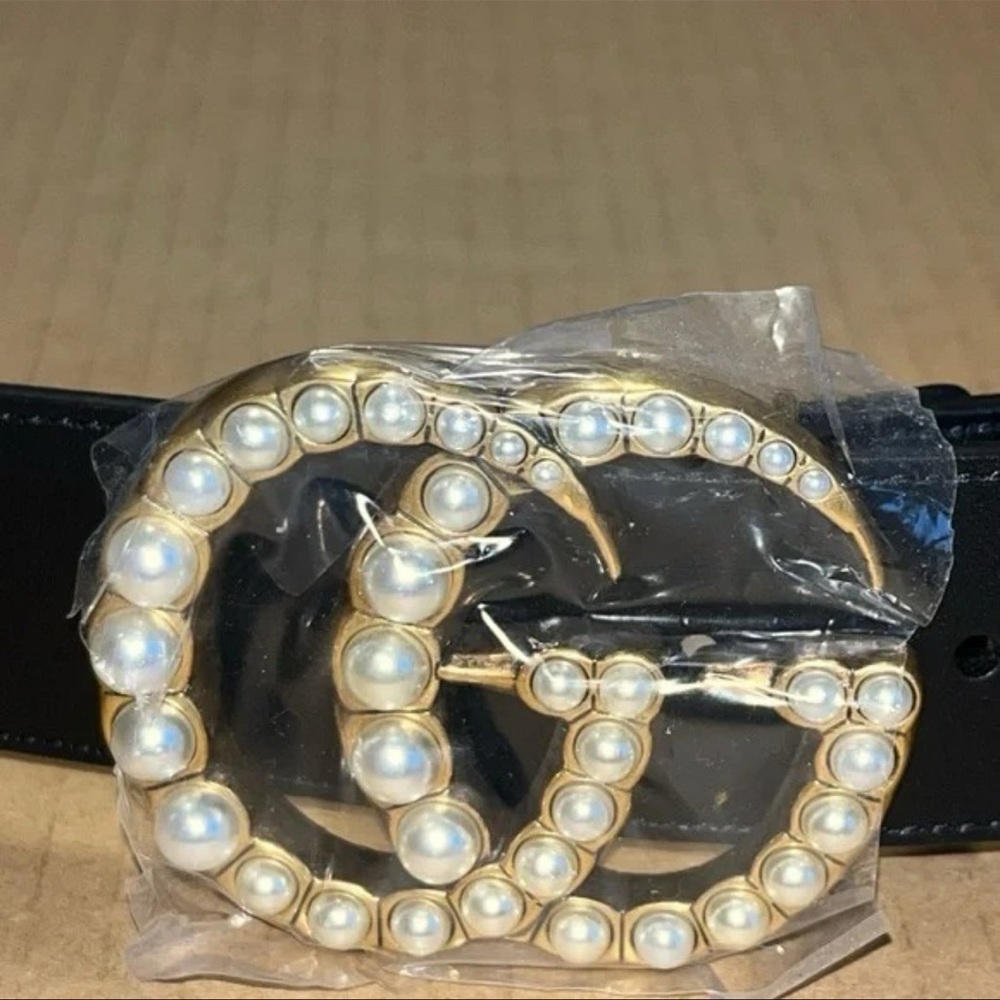 GUCCI Black leather belt with Gold GG & Pearl Buckle - Picture 4 of 7